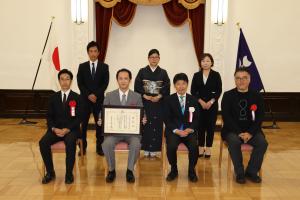 令和4年度群馬県国際交流賞受賞者の写真