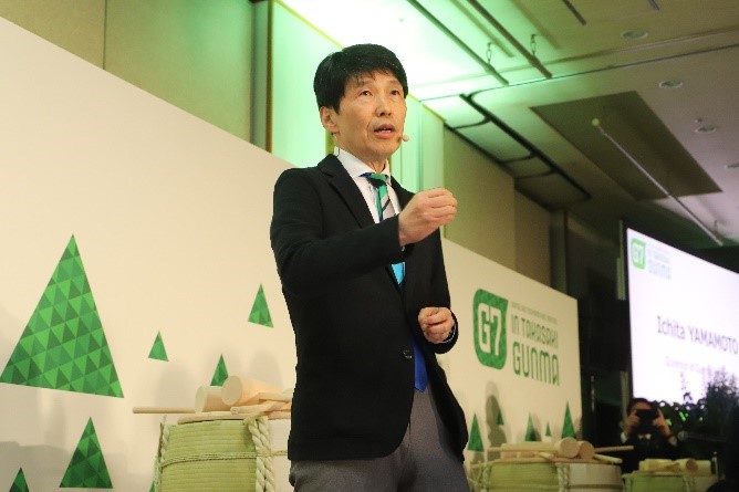 山本知事の挨拶写真