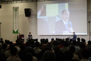 管議員と山本知事のトークセッション画像