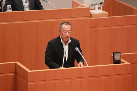 委員長　井下　泰伸　様子写真