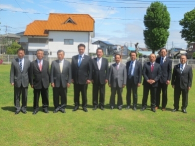 新町県有地にて集合写真