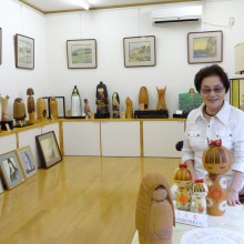 展示スペースを兼ねた応接室