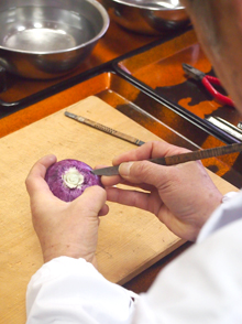 紫大根を寒牡丹に仕立てていくの画像