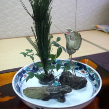 縁起物の鶴と亀の掻敷剥物