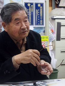 「造園工・樹木医・ツツジ研究家」の顔を持つ熊倉さんの画像