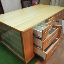 オータ゛ーメート゛のアイラント゛キッチン