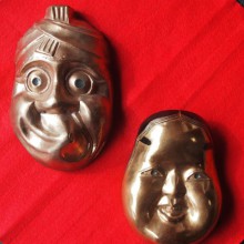 お面　左：ひょっとこ　右：おたふく