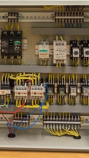 電気技術科の画像