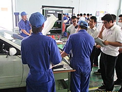 自動車整備科の画像1