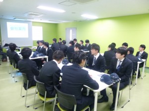 見学の様子1の画像