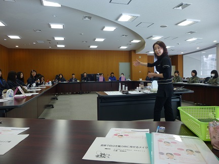 「実践！就職活動のためメイク講座」を初めて開催しましたの画像3