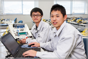 組立及び調整実習の画像