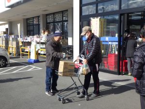 カワチ薬品安中店における店頭啓発活動の画像