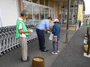 とりせん群馬町店における店頭啓発活動の画像