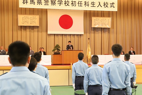 写真：祝辞を述べる山本知事