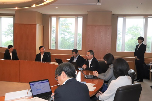 写真：会議の様子