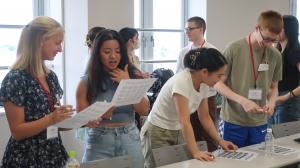 インディアナ州高校生来県女子大学訪問2の写真