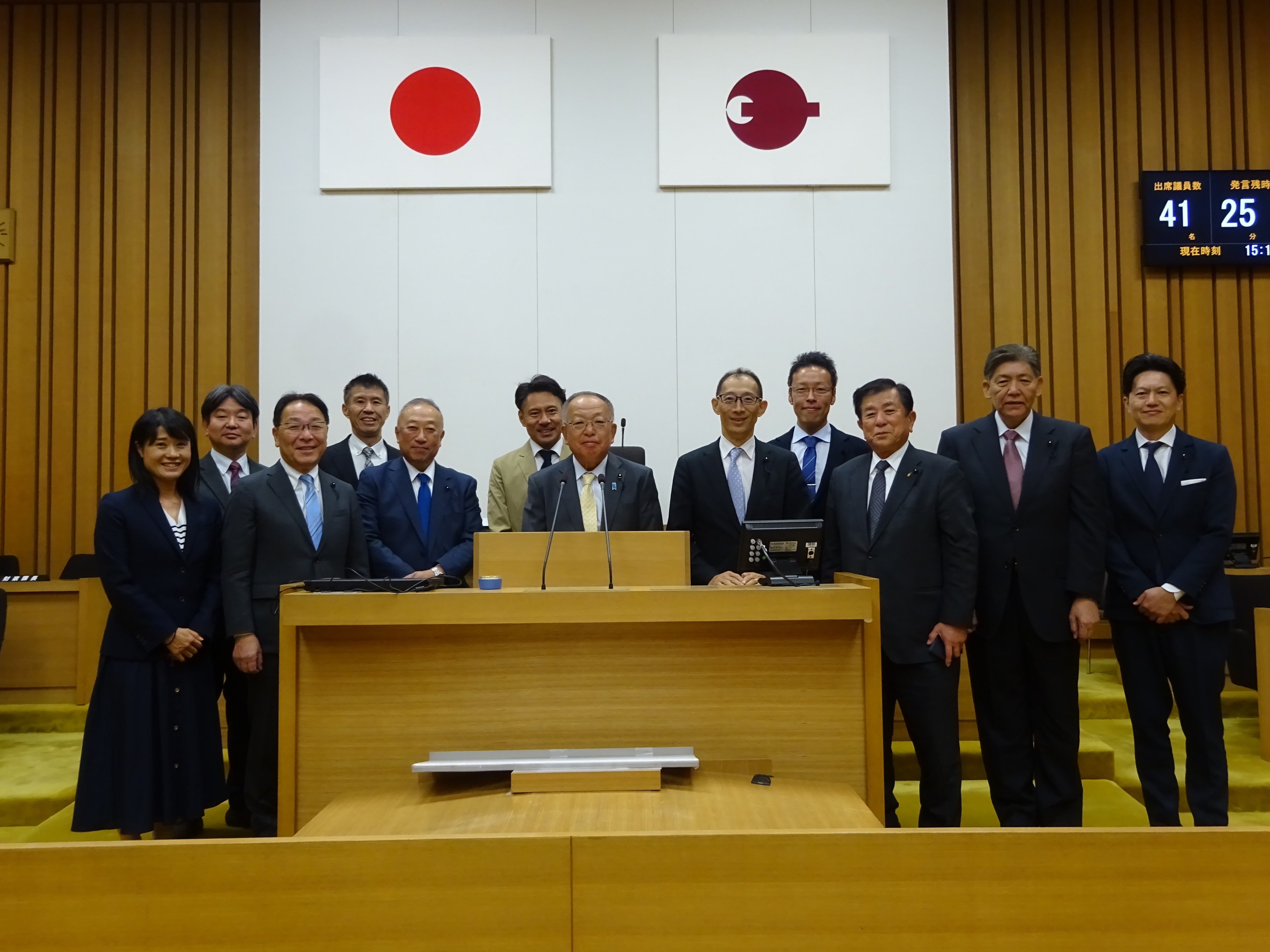 奈良県議会での集合写真