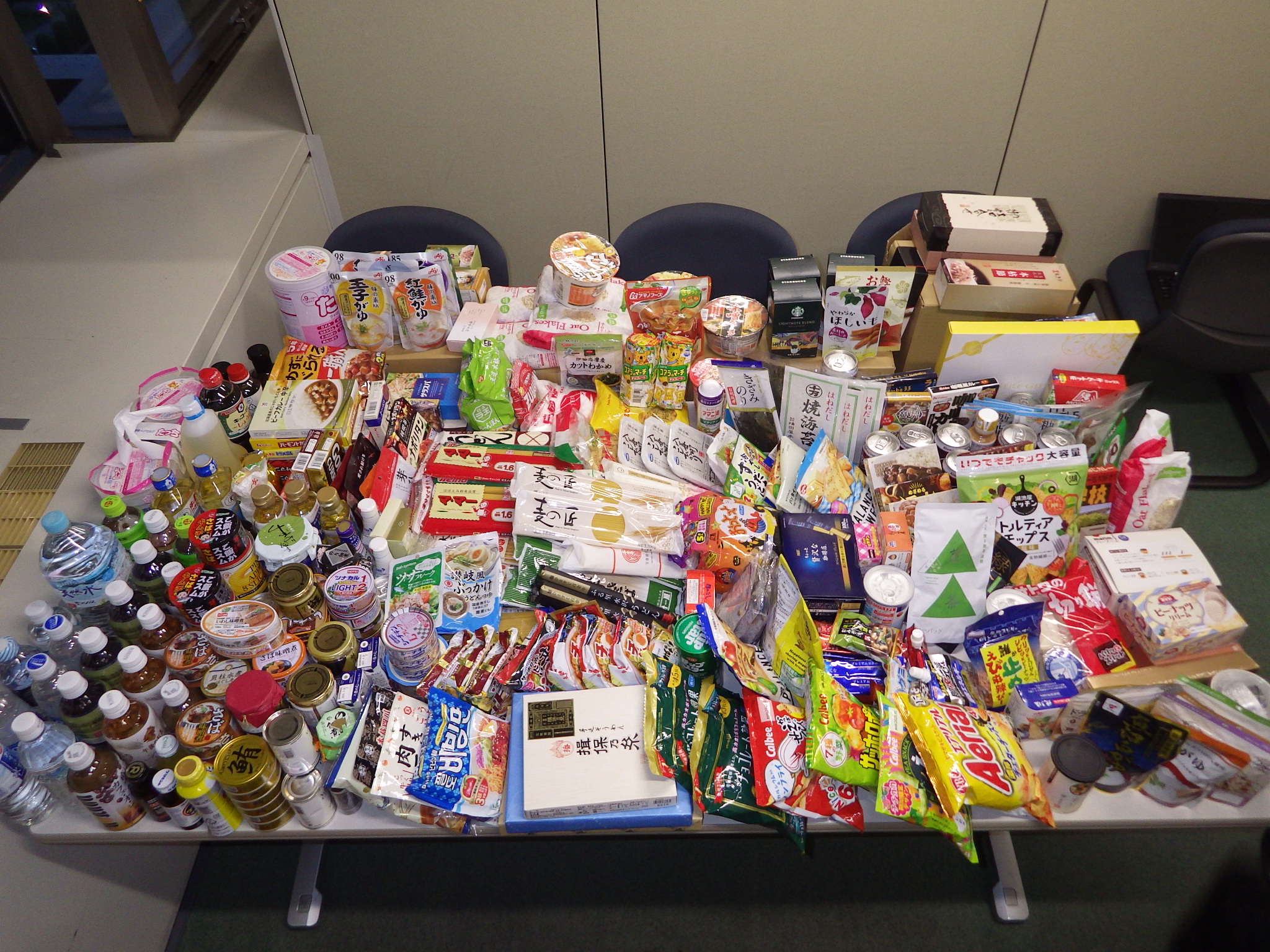 寄贈食品(県庁)