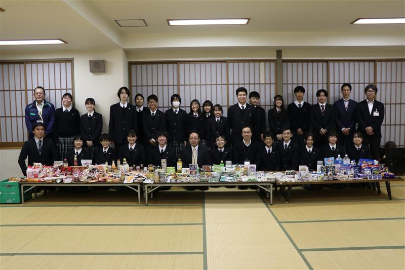 フードドライブ合同寄贈式全体写真