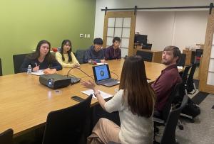 JASIから説明を受ける写真