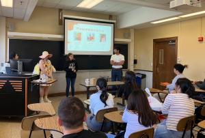 現地学生からのプレゼン写真