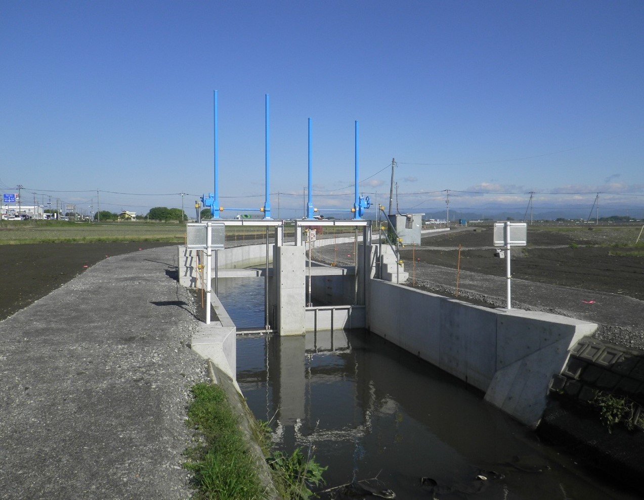 幹線水路・取水施設工事後の画像2