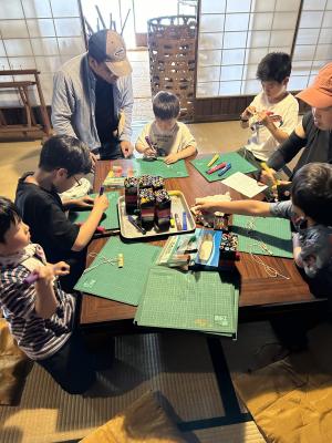 コマ作りの様子