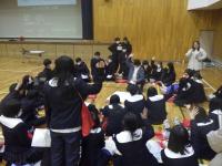 大学生による選挙出前授業の様子写真2