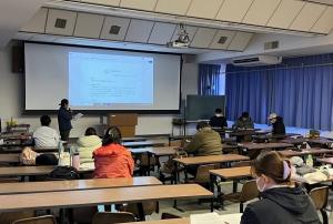 課題研究発表会の画像