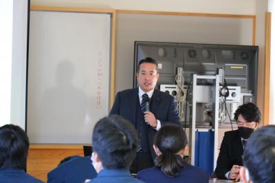 藥丸潔議員によるガチ解説写真