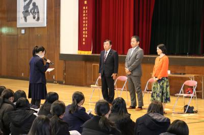 生徒の感想発表写真