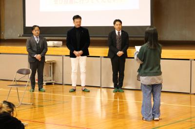 生徒の感想発表写真