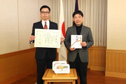 写真：記念撮影の様子