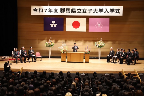 挨拶をする山本知事