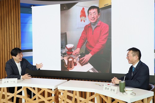 直滑降ストリーム収録風景（酒井県議）