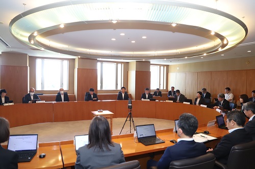 挨拶をする山本知事