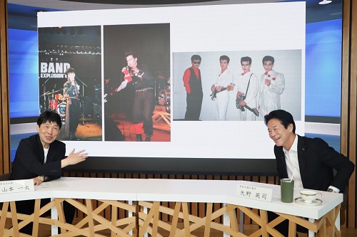 写真：対談する山本知事と矢野県議