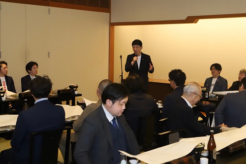 挨拶をする山本知事