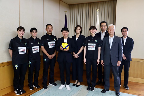 山本知事との記念写真