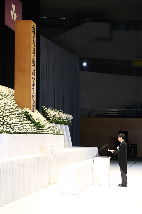 挨拶をする山本知事