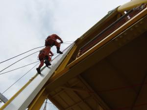 ロープ登はんの写真