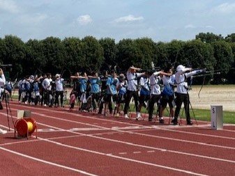 アーチェリーの競技時の写真