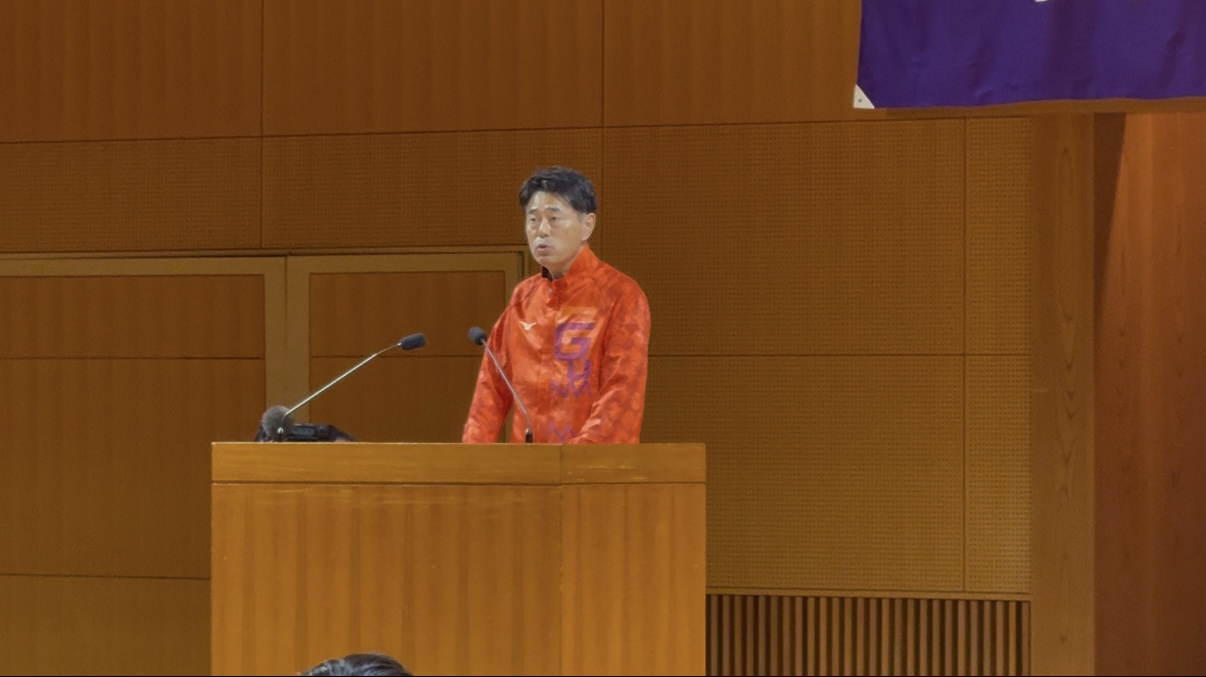 群馬県選手団総監督による激励時の写真