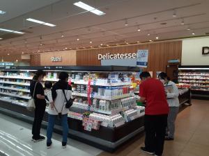 食品表示の実地調査写真