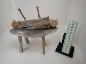 令和７年度木工工作コンクール群馬県森林組合連合会会長賞作品「ぬいぐるみの可愛いイス」の写真