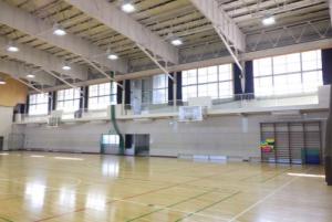 県立伊勢崎清明高等学校第一体育館空調設備設置工事画像