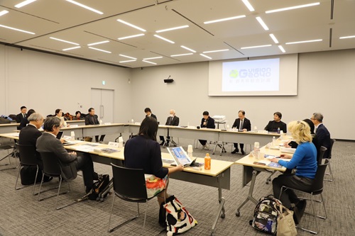 写真：懇談会の様子