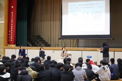 県立太田工業高等学校生徒の感想発表の画像