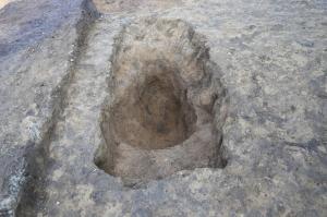 南西から写した14号土坑の全景写真